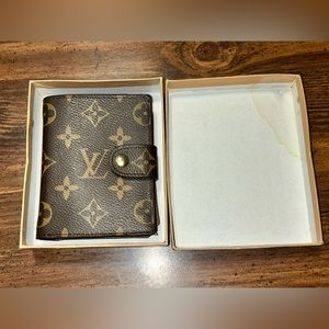 Louis Vuitton Authentic Monogram Canvas Compact Card Wallet